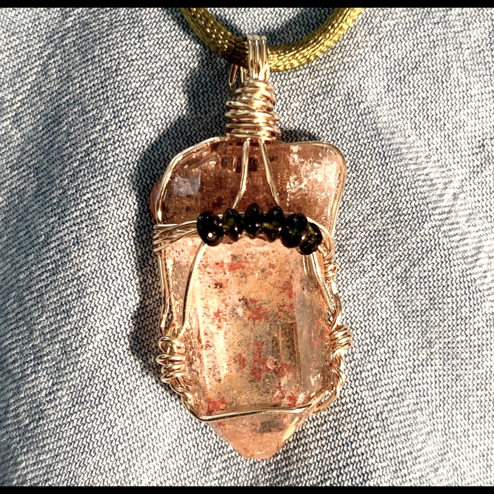 Topaz, Tourmaline & Hematite on Quartz Pendant - Picture 5 of 16